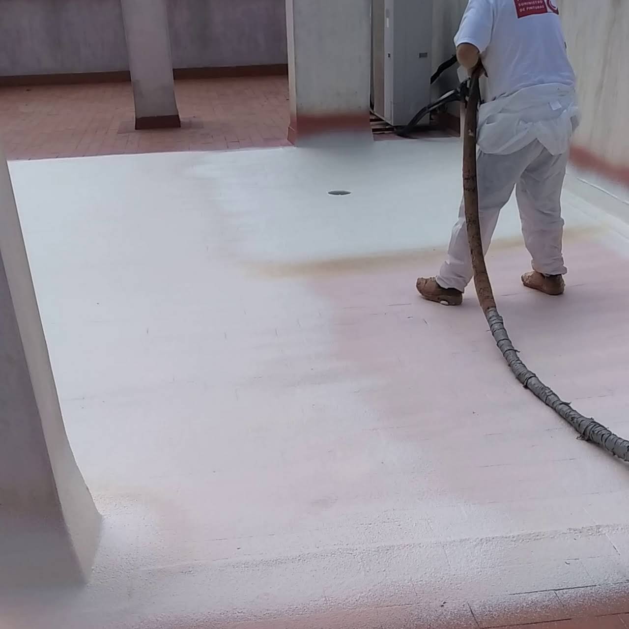 Proyección de techo y cubierta
